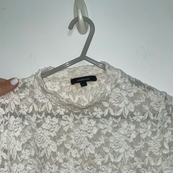 𝅺ambiance Lace Crop Top - Picture 11 of 11